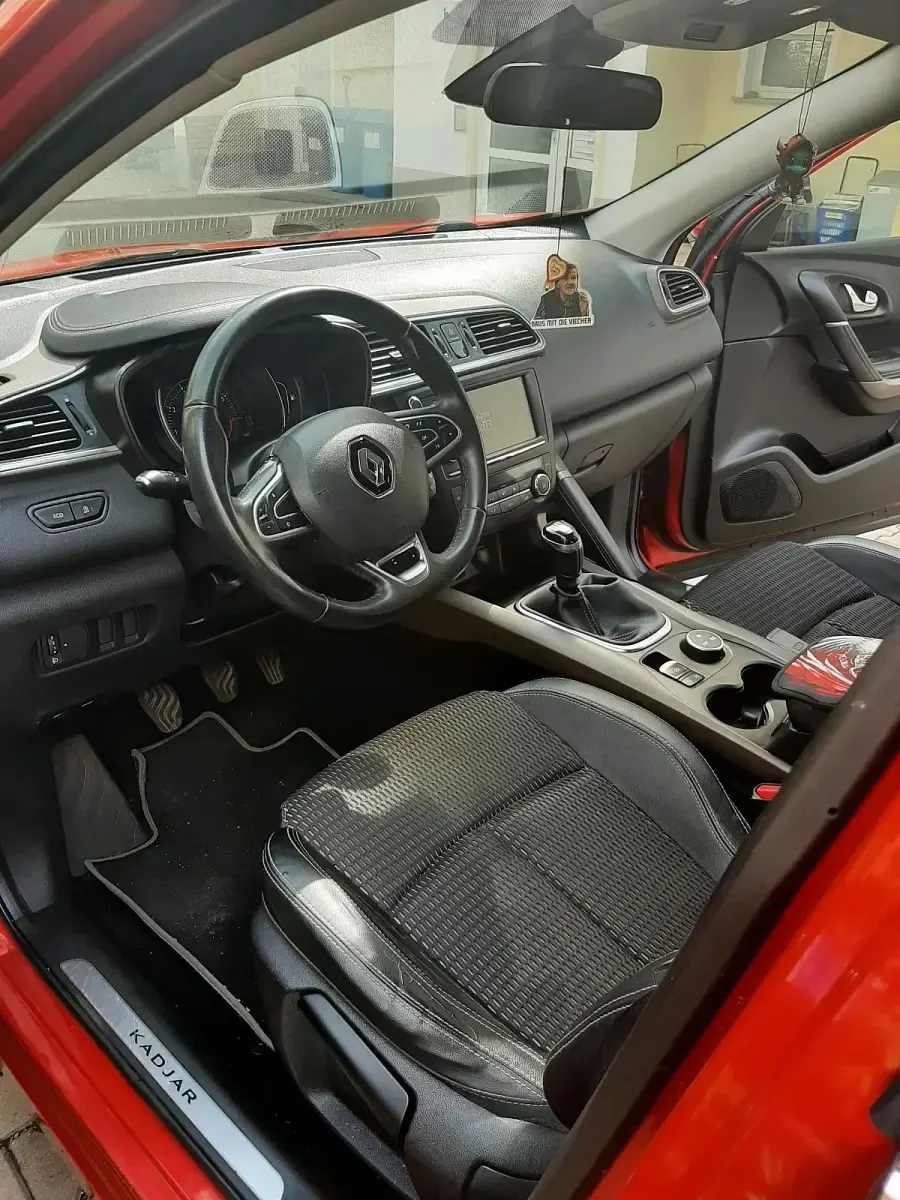 Gebraucht Renault Kadjar 131 PS (96 kW) 2016 Rot SUV