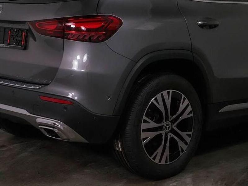Gebraucht Mercedes GLA200 Advanced 163 PS (119 kW) 2024 Grau SUV