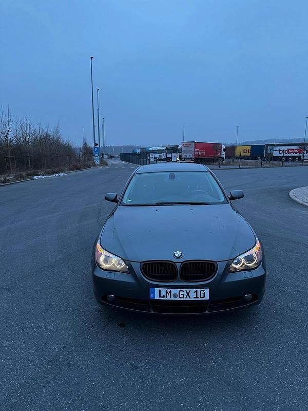 Gebraucht BMW 530 Performance 231 PS (169 kW) 2004 Grau Limousine