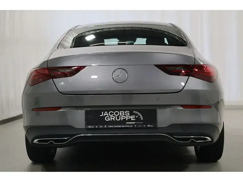 Gebraucht Mercedes CLA180 150 PS (110 kW) 2024 Grau Limousine