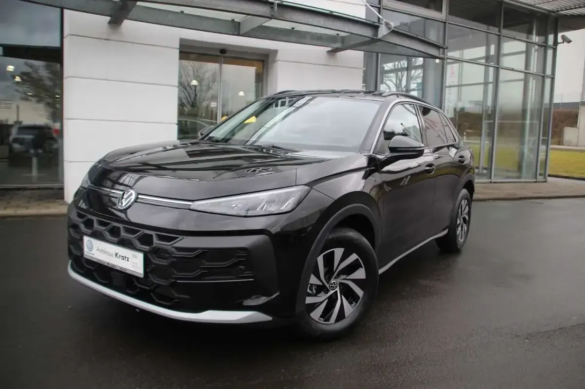 Neu VW T-Roc Life 116 PS (85 kW) 2026 Grenadillschwarz metallic SUV