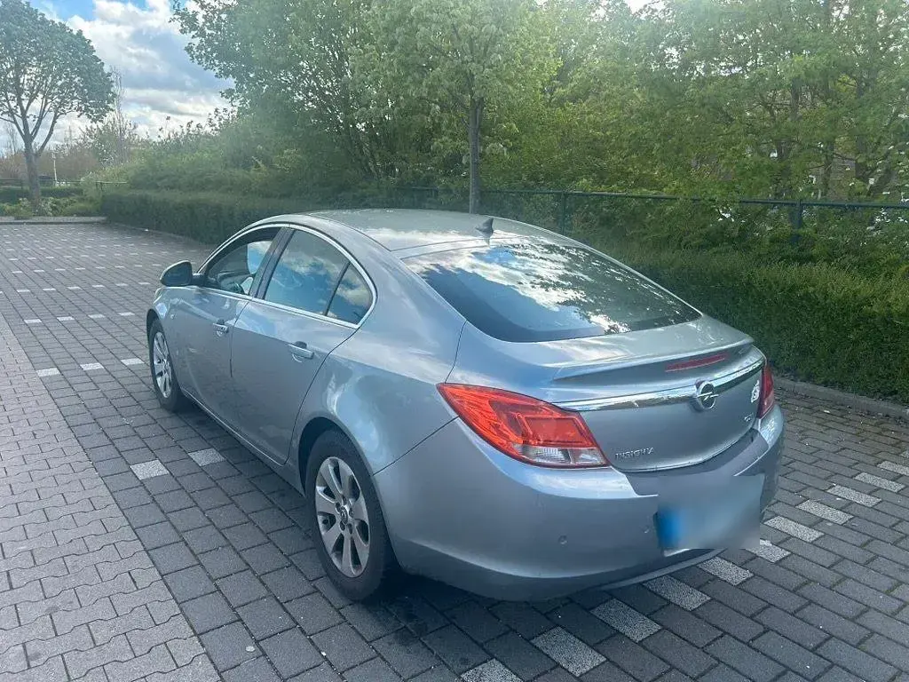 Gebraucht Opel Insignia 131 PS (96 kW) 2012 Grau Limousine