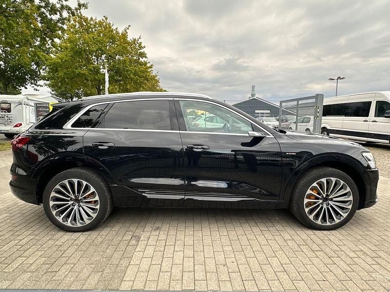 Gebraucht Audi e-tron S-Line 300 kW (408 PS) 2019 Schwarz SUV