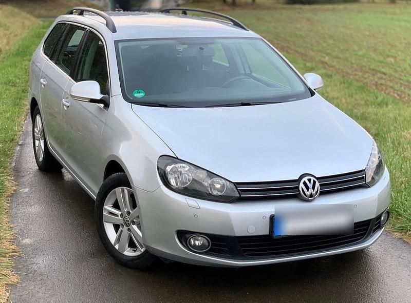 Silber Gebraucht 2012 VW Golf VI Kombi | 3.300 € (Superpreis) - Bild 1/4
