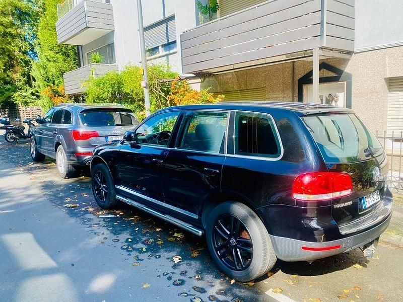 Schwarz Gebraucht 2004 VW Touareg Individual SUV | 3.999 € (Fairer Preis) - Bild 1/4
