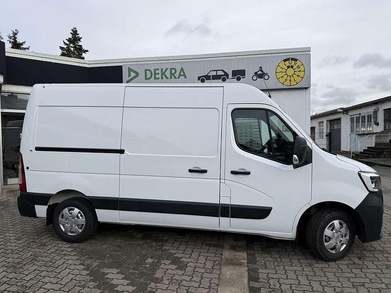Gebraucht Renault Master 150 PS (110 kW) 2024 Mineral weiss Van / Kleinbus