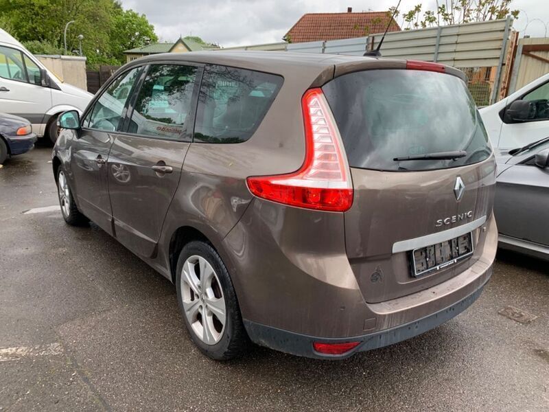 Gebraucht Renault Grand Scénic III 131 PS (96 kW) 2011 Braun Van / Kleinbus