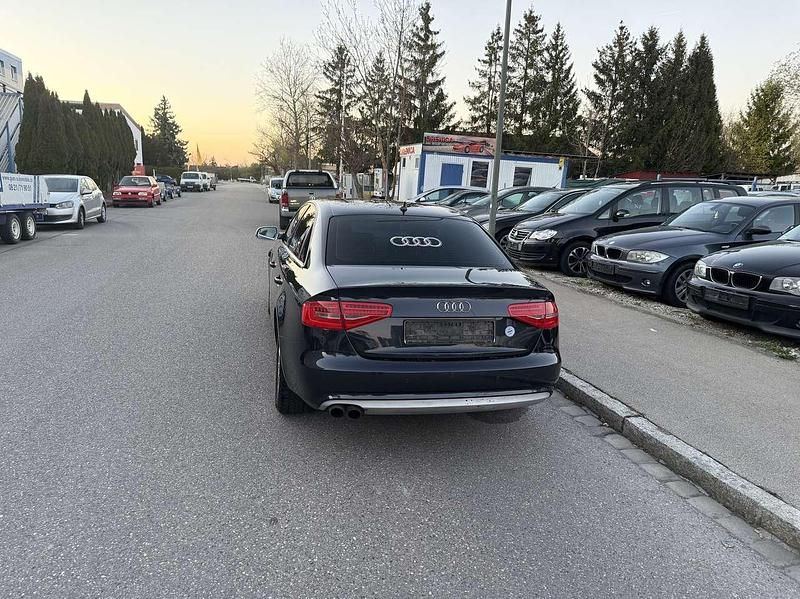 Usata Audi A4 Ambiente 177 CV (130 kW) 2013 Blu Berlina