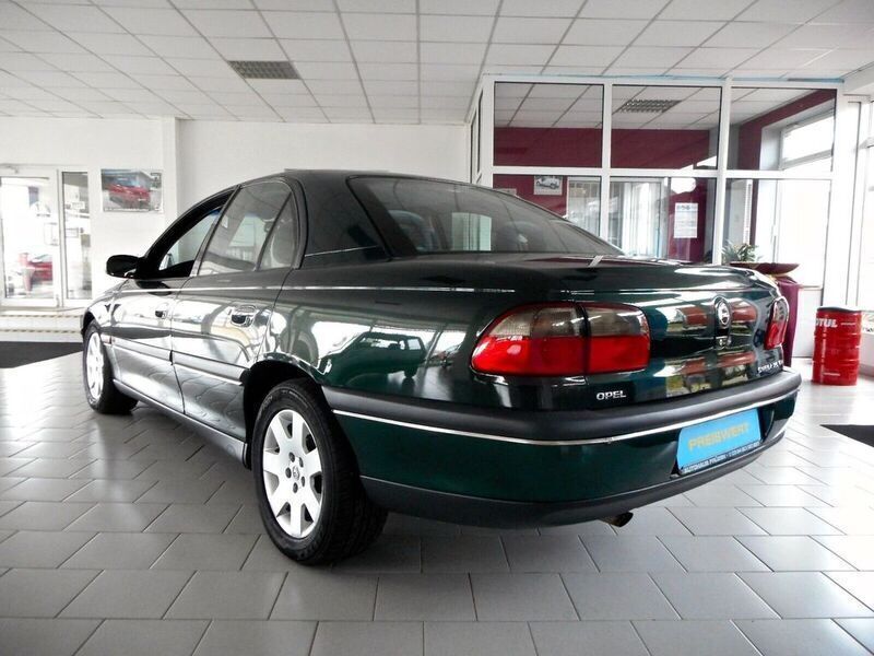 Gebraucht Opel Omega 136 PS (100 kW) 1995 Grün metallic Limousine