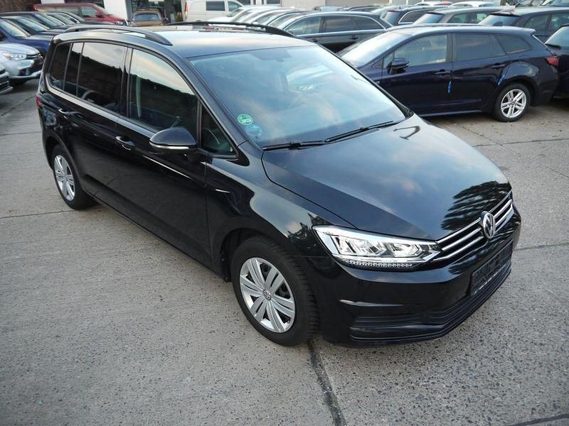Gebraucht VW Touran 110 PS (80 kW) 2016 Schwarz Van / Kleinbus