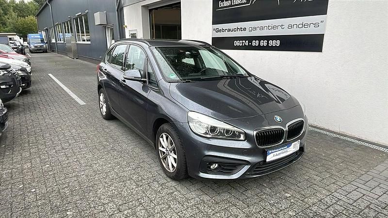 Grau Gebraucht 2016 BMW 218 Advantage Kombi | 9.870 € (Guter Preis) - Bild 1/4