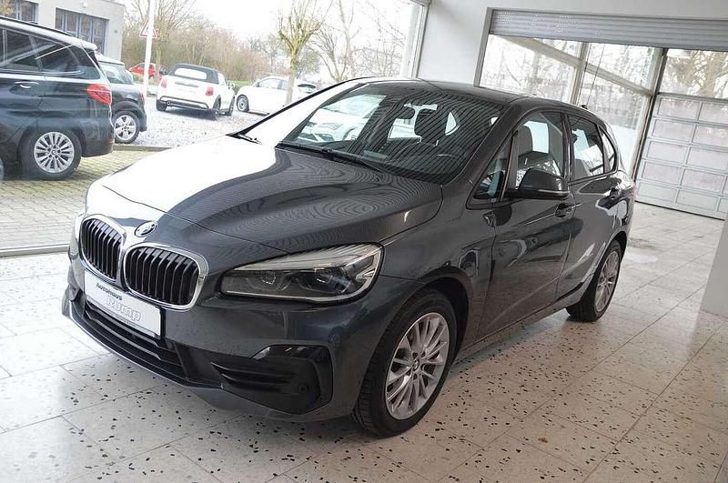 Gebraucht BMW 218 Active Tourer 136 PS (100 kW) 2022 Mineralgrau metallic Van / Kleinbus