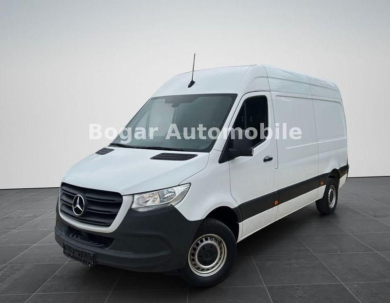 Arktikweiss Gebraucht 2020 Mercedes Sprinter Van | 22.003 € (Guter Preis) - Bild 1/4