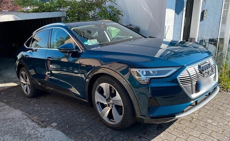 Gebraucht Audi e-tron Ambiente 300 kW (408 PS) 2020 Blau SUV