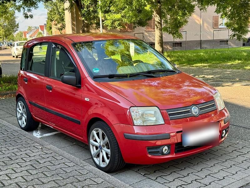 Rot Gebraucht 2005 Fiat Panda Kleinwagen | 1.550 € (Fairer Preis) - Bild 1/4