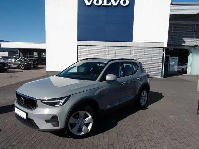 Grau Gebraucht 2023 Volvo XC40 SUV | 23.900 € (Superpreis) - Bild 1/4