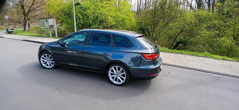 Gebraucht Seat Leon FR 131 PS (96 kW) 2019 Grau Kombi