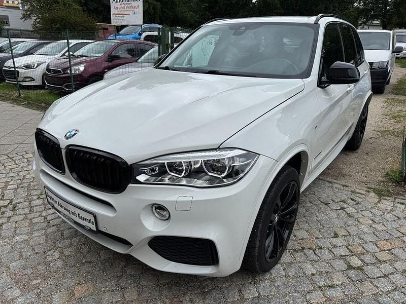 Alpinweiss iii Gebraucht 2018 BMW X5 M Sport SUV | 31.499 € (Superpreis) - Bild 1/4