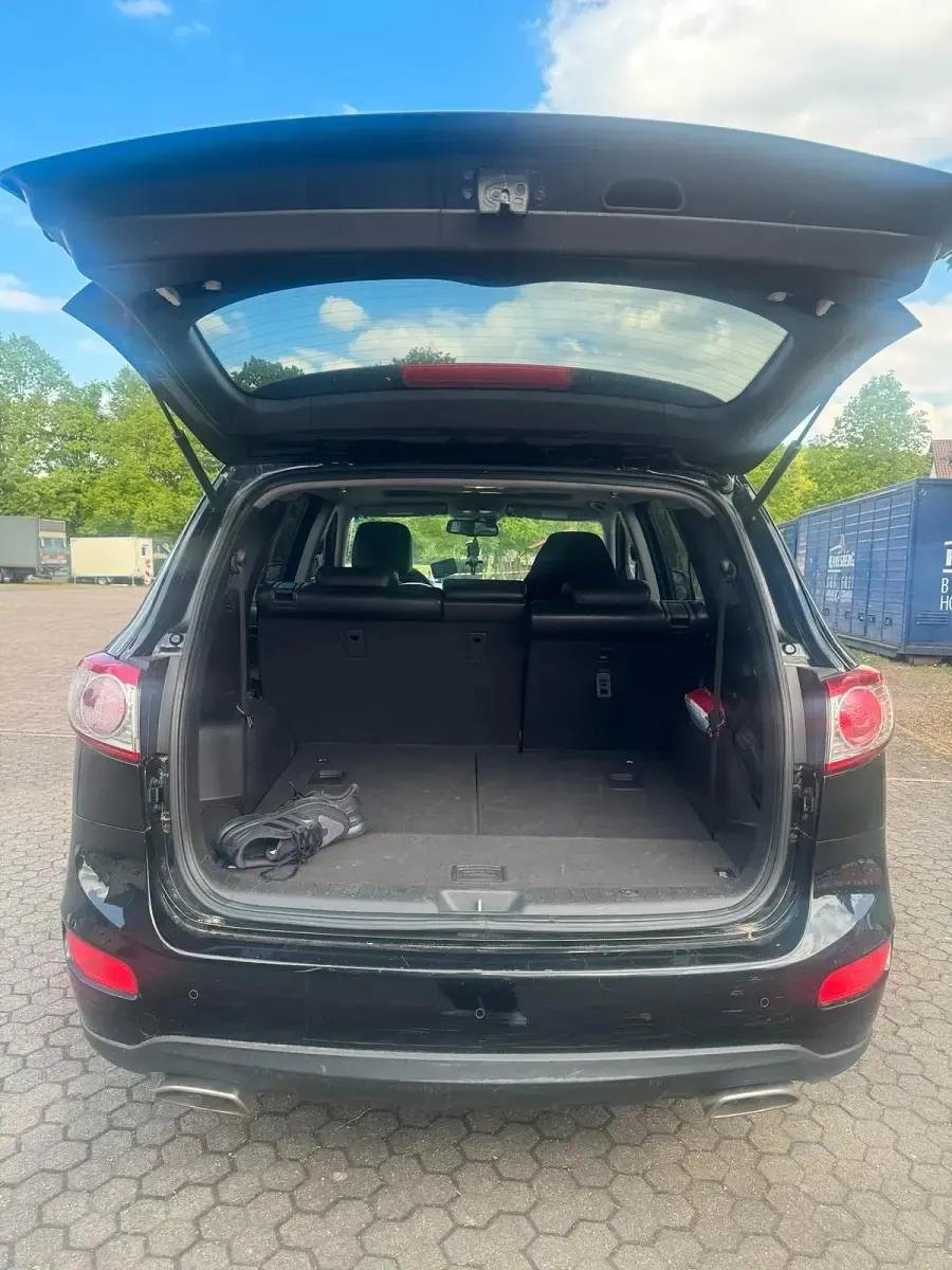 Gebraucht Hyundai Santa Fe 180 PS (132 kW) 2012 Schwarz SUV