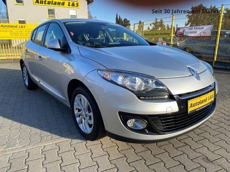 Gebraucht Renault Mégane III 110 PS (80 kW) 2013 Silber
