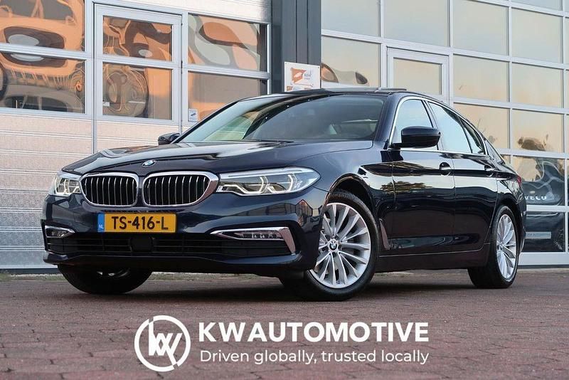Blau Gebraucht 2018 BMW 520 Executive Limousine | 23.131 € (Teuer) - Bild 1/4