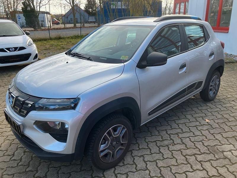 Usado Dacia Spring Comfort 33 kW (45 CV) 2021 Blanco Utilitario