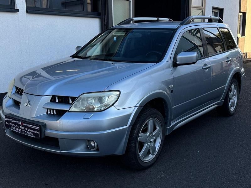 Silber Gebraucht 2006 Mitsubishi Outlander SUV | 2.680 € (Superpreis) - Bild 1/3