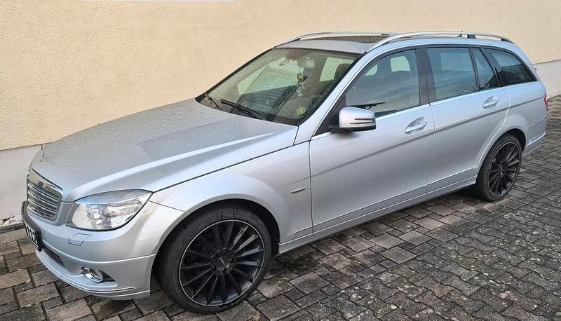 Silber Gebraucht 2008 Mercedes 190 Limousine | 10.500 € - Bild 1/4