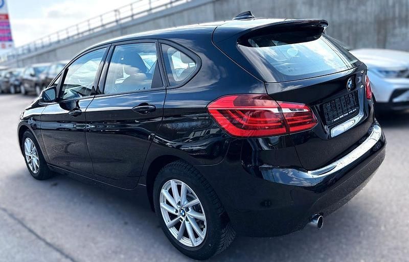 Gebraucht BMW 218 Advantage 150 PS (110 kW) 2017 Schwarz Kombi