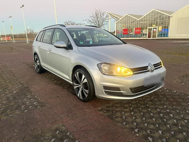 Second-hand VW Golf VII 150 CP (110 kW) 2014 Argintiu Break