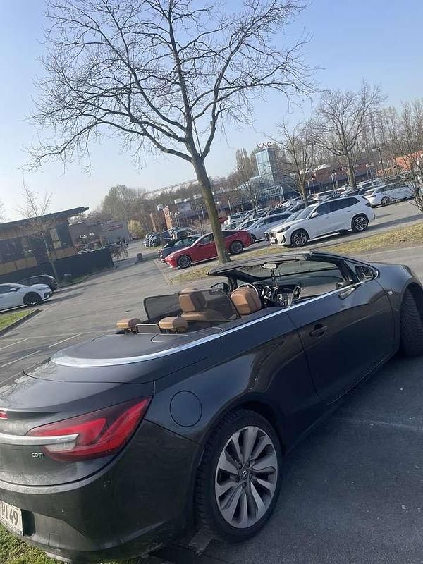 Gebraucht Opel Cascada Edition 194 PS (142 kW) 2014 Cabrio