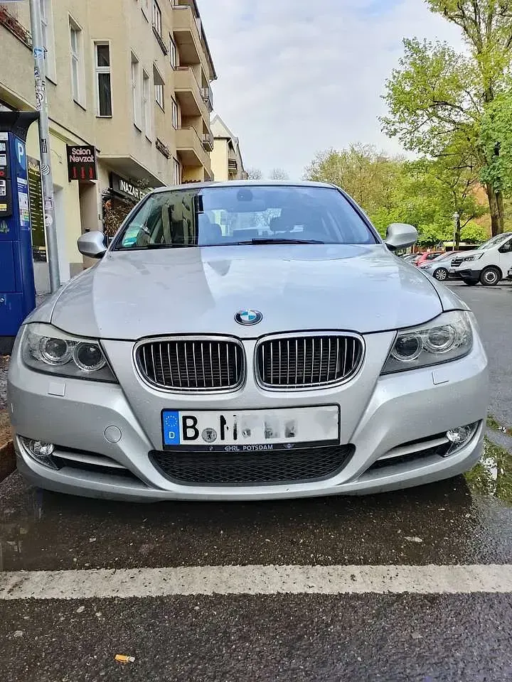 Gebraucht BMW 316 116 PS (85 kW) 2012 Limousine