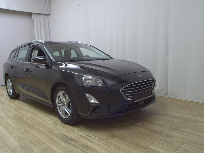 Gebraucht Ford Focus Cool & Connect 120 PS (88 kW) 2019 Schwarz Kombi