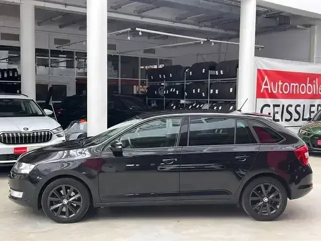 Gebraucht Skoda Rapid Joy 116 PS (85 kW) 2016 Schwarz Kleinwagen
