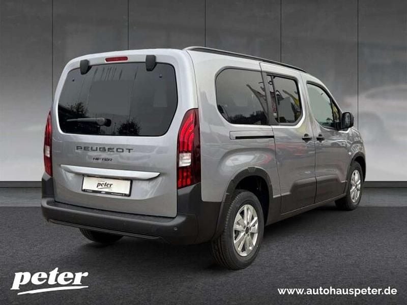 Neu Peugeot Rifter Allure 131 PS (96 kW) 2025 Met. artense silber Van / Kleinbus