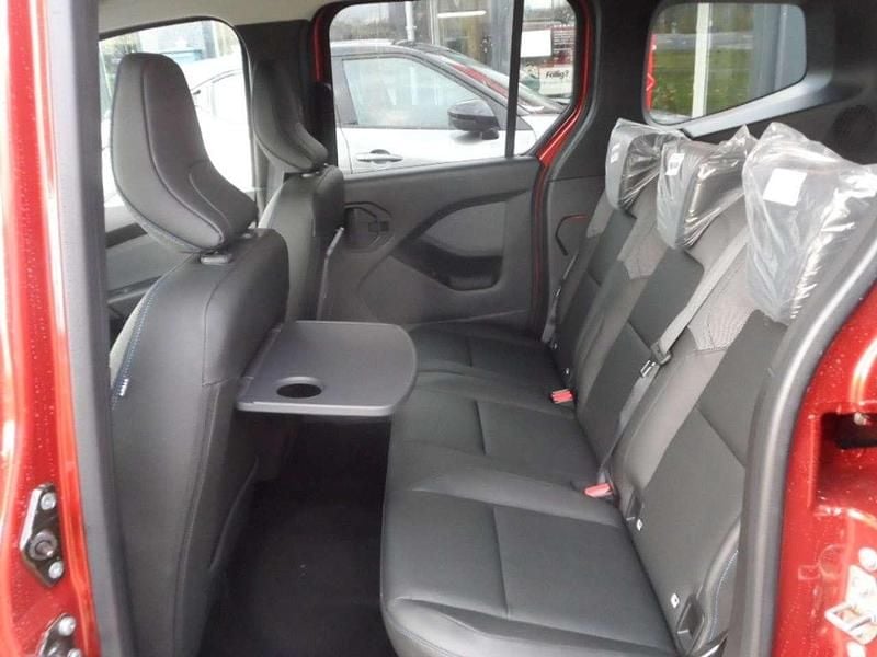 Gebraucht Nissan Townstar Tekna 131 PS (96 kW) 2025 Terracotta Van