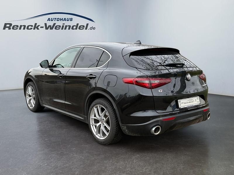 Gebraucht Alfa Romeo Stelvio Super 280 PS (205 kW) 2018 Schwarz SUV
