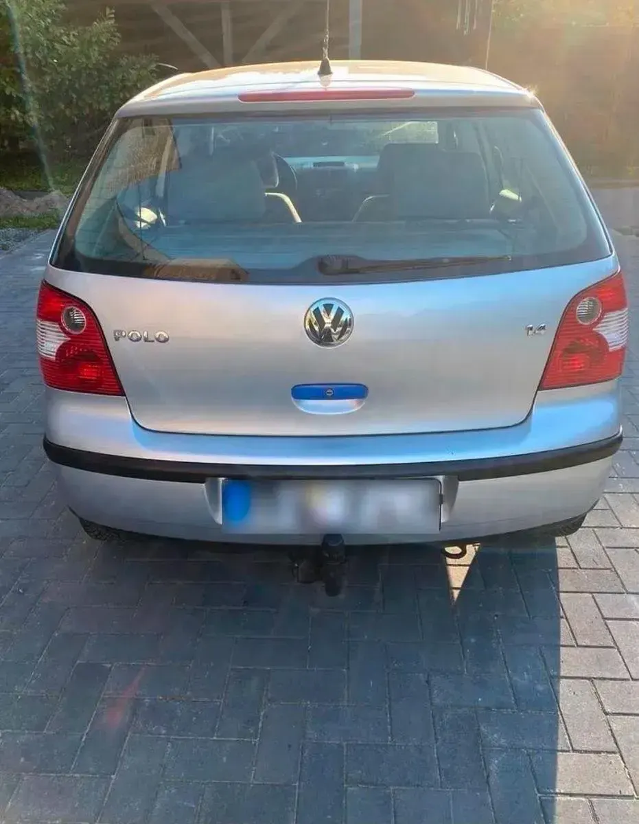 Gebraucht VW Polo Basis 75 PS (55 kW) 2001 Silber Kleinwagen