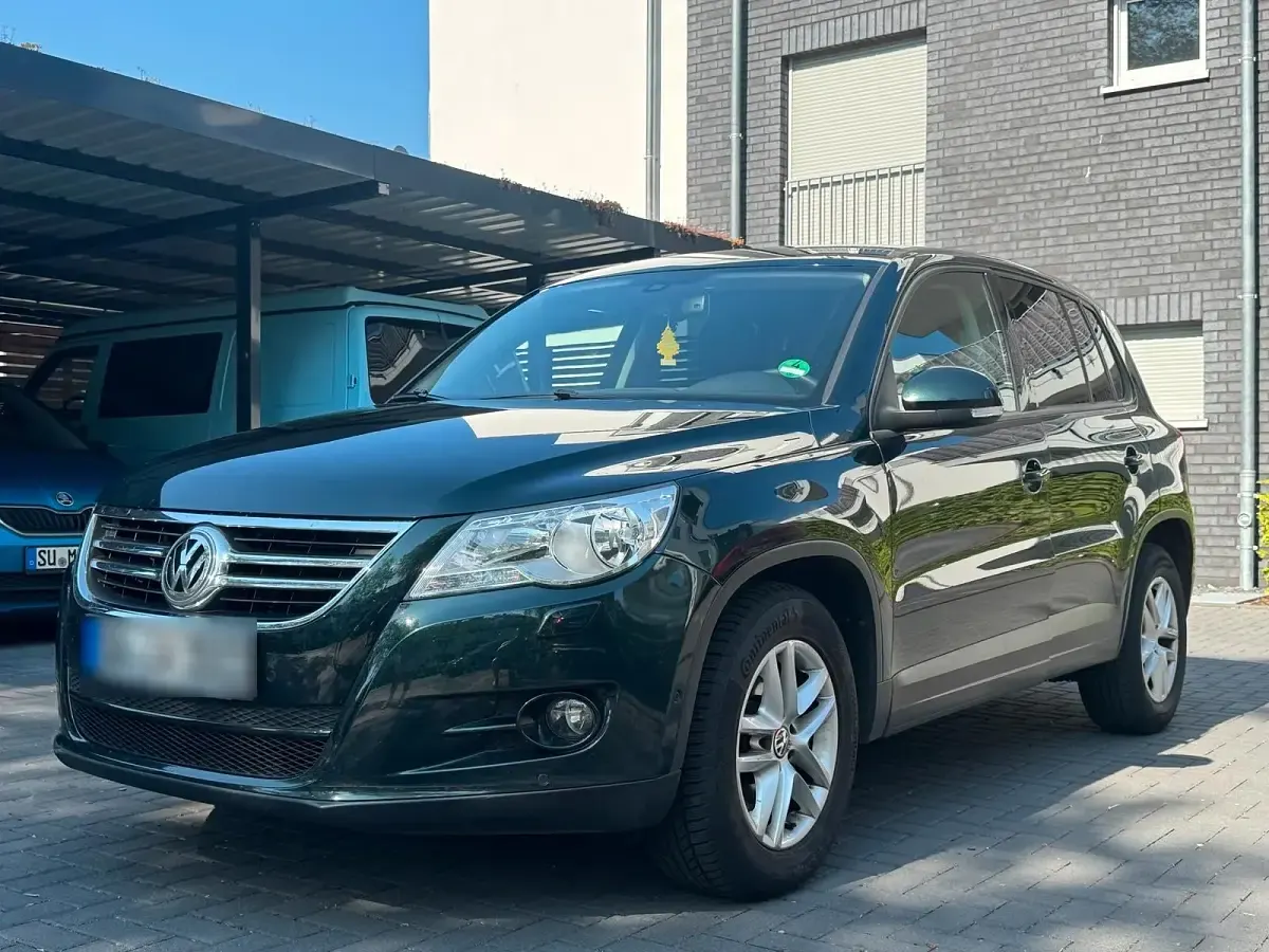 Gebraucht VW Tiguan 140 PS (102 kW) 2011 Grün SUV