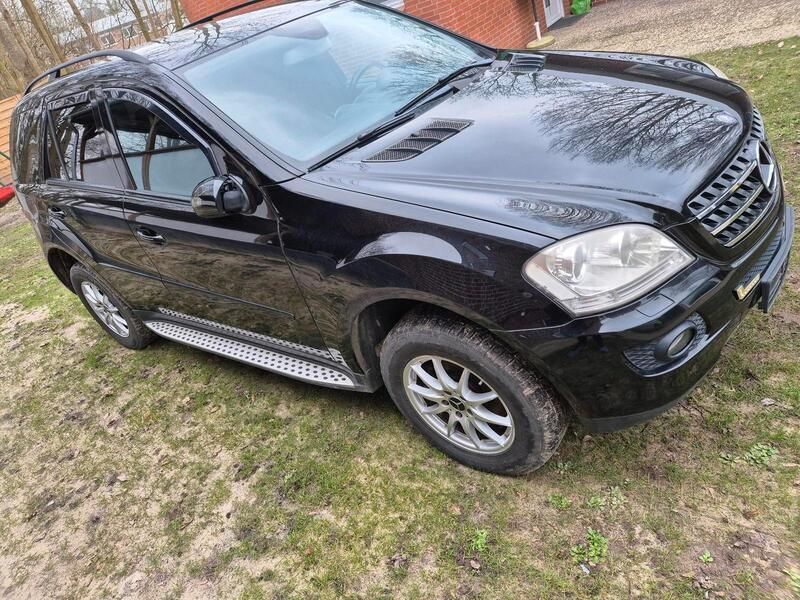 Schwarz Gebraucht 2008 Mercedes ML280 SUV | 5.500 € (Superpreis) - Bild 1/4