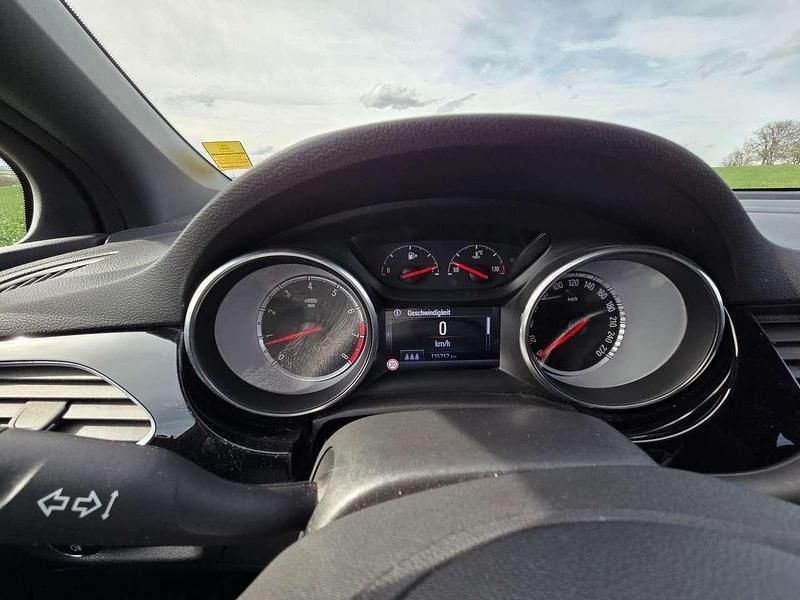 Używany Opel Astra Dynamic 150 KM (110 kW) 2016 Czarny Kombi