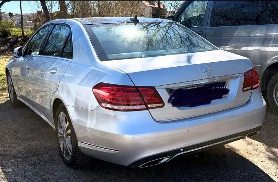 Gebraucht Mercedes E350 258 PS (189 kW) 2015 Grau Limousine