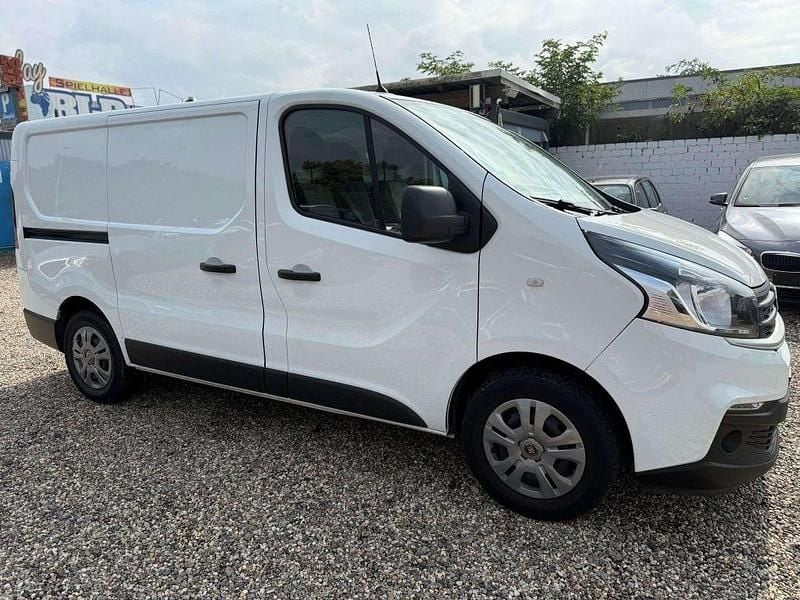 Weiß Gebraucht 2021 Fiat Talento Van | 16.900 € (Guter Preis) - Bild 1/4