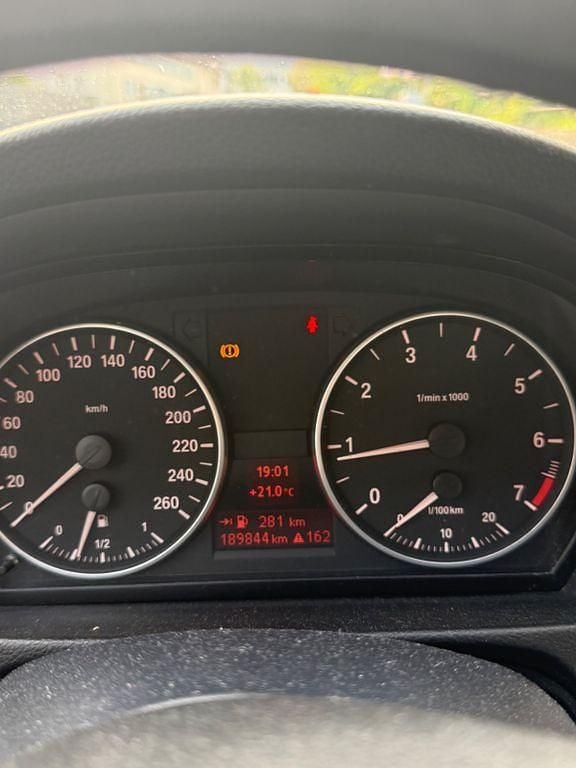 Gebraucht BMW 318 129 PS (94 kW) 2007 Blau Limousine