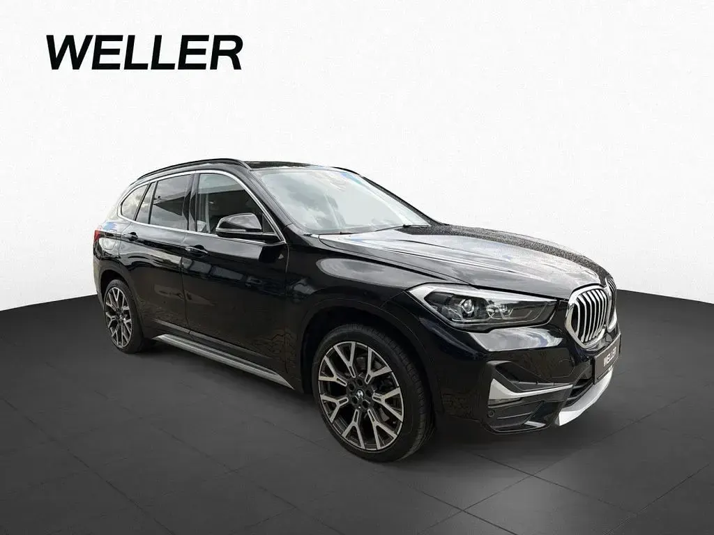 Gebraucht BMW X1 Performance 190 PS (139 kW) 2021 Black sapphire (schwarz) SUV