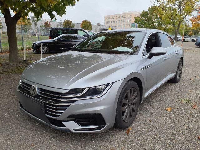 Pyritsilber metallic (metallic) Gebraucht 2018 VW Arteon Limousine | 23.930 € (Fairer Preis) - Bild 1/3