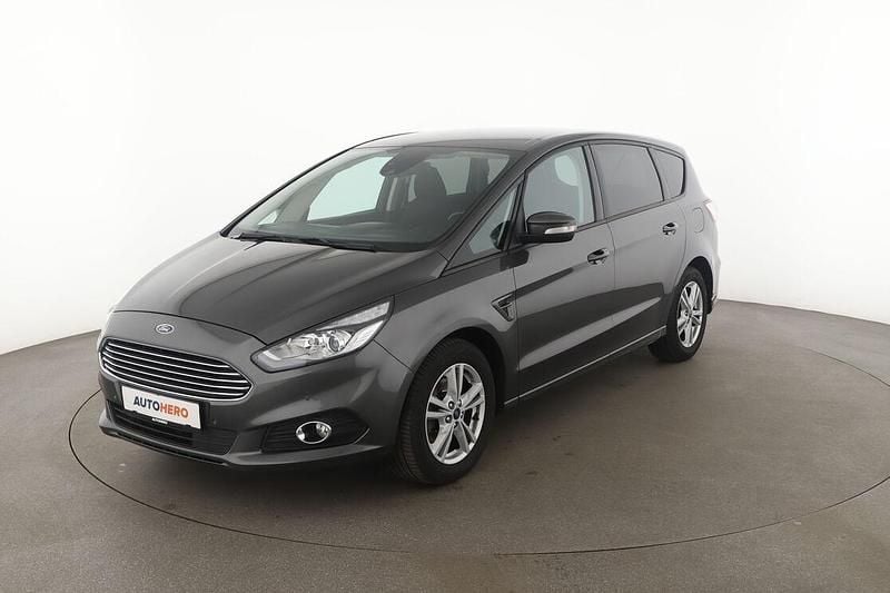 Grau Gebraucht 2019 Ford S-MAX Business Edition Van / Kleinbus | 17.120 € (Fairer Preis) - Bild 1/3