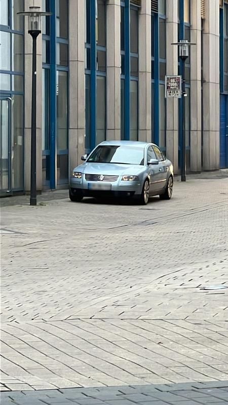 Gebraucht VW Passat 105 PS (77 kW) 2002 Silber Limousine