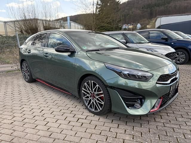 Gebraucht Kia ProCeed GT 204 PS (150 kW) 2023 Grün metallic Kombi