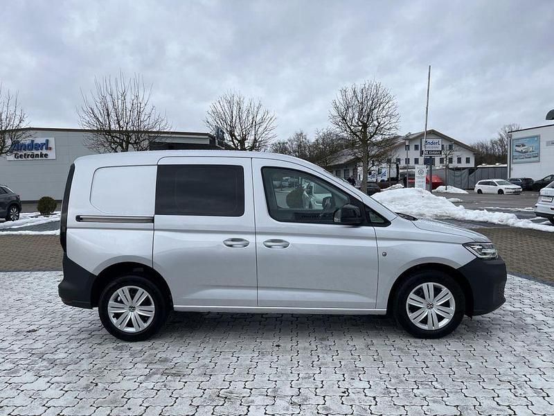 Gebraucht VW Caddy 122 PS (89 kW) 2022 Reflexsilber Van / Kleinbus